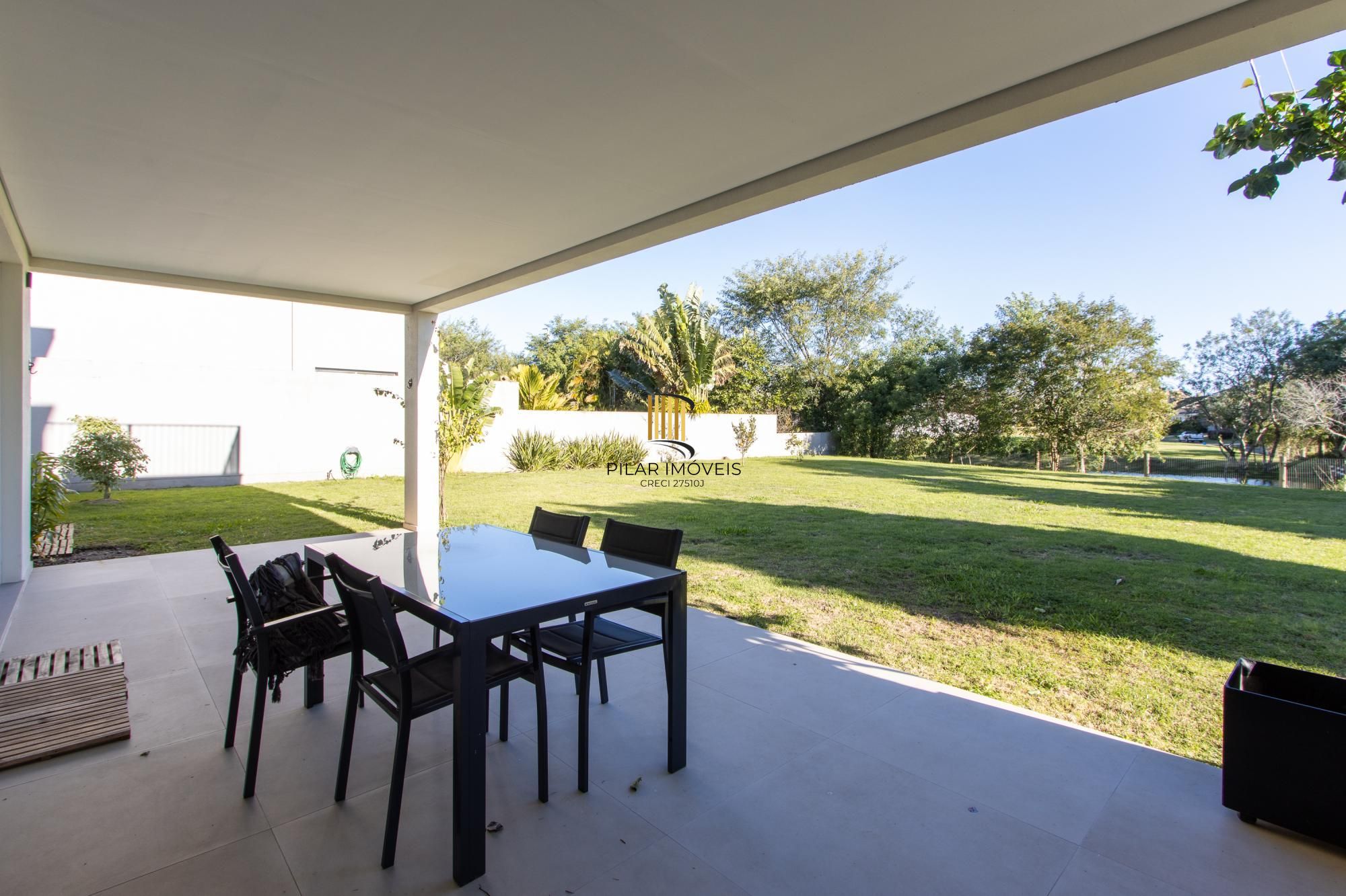Casa de Condomínio 5 dormitórios no bairro Belém Novo