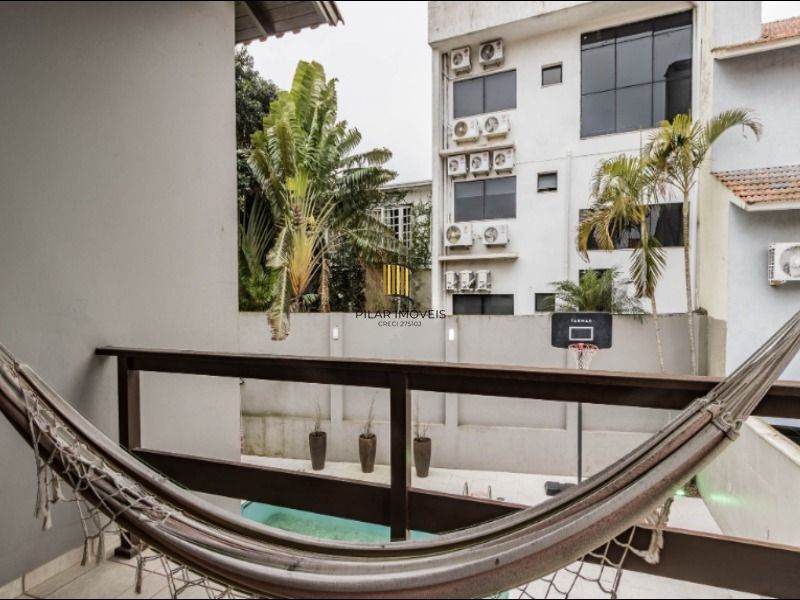 Casa com ótima localização proximo ao shopping IGUATEMI