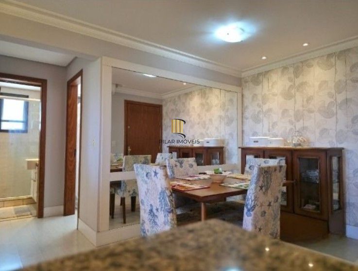 Apartamento  com 2 dormitórios, lavabo, banho social e churrasqueira integrada.