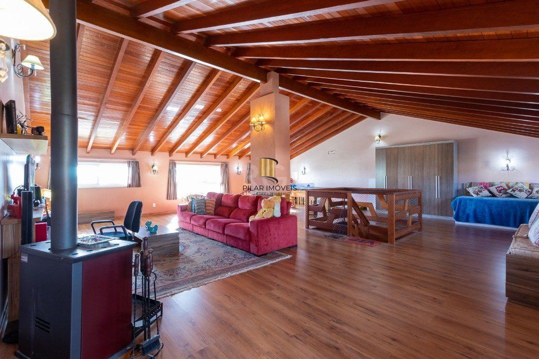 Casa para Venda - 342m², 3 dormitórios, sendo 2 suites, 2 vagas - Espírito Santo