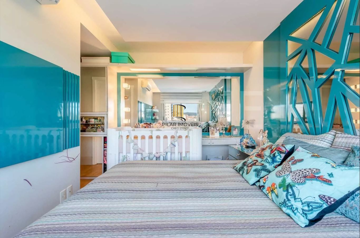 Apartamento semi mobiliado de 2 dormitórios no Petrópolis