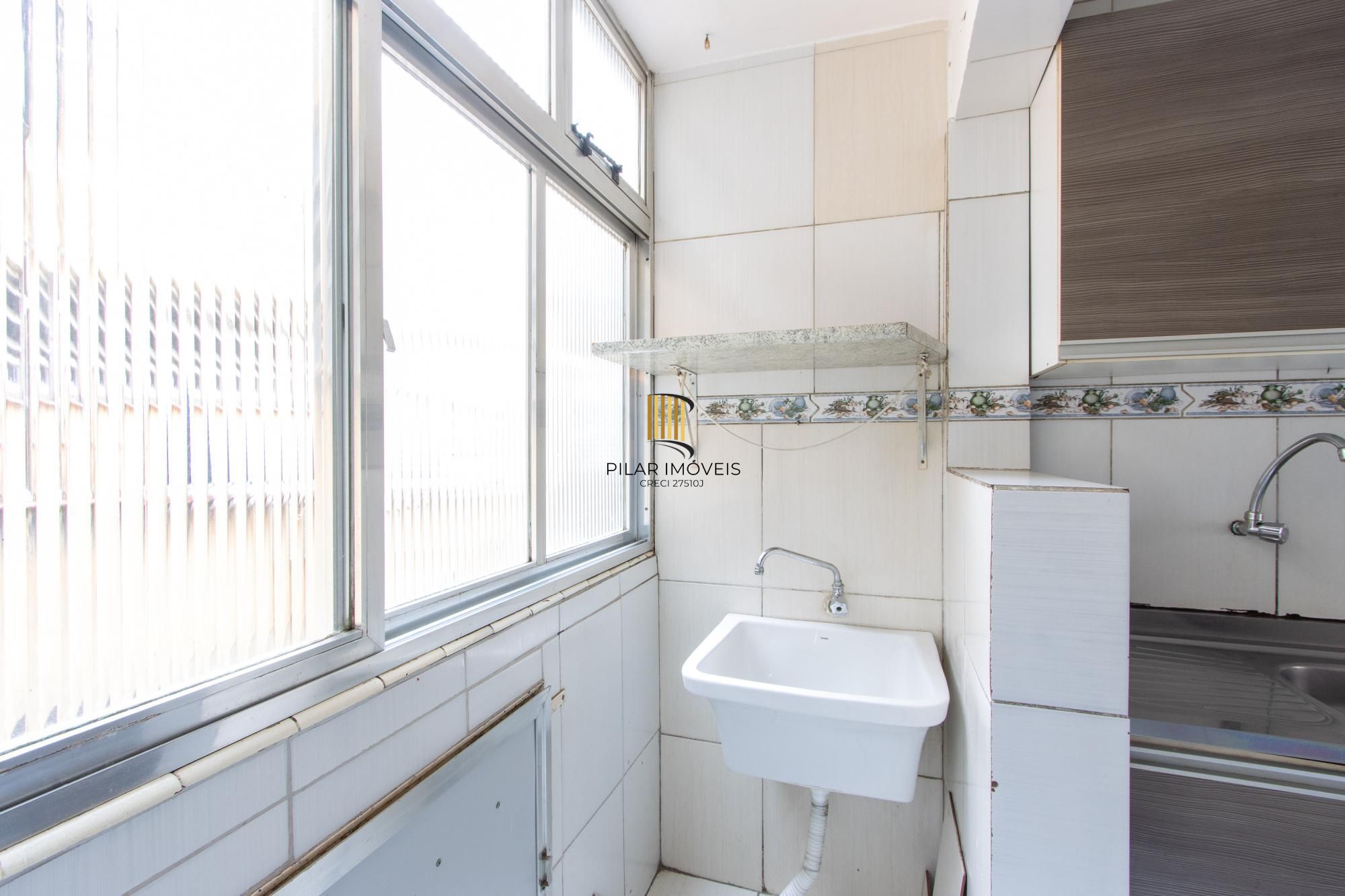 Apartamento com 2 dormitórios por 200.000,00