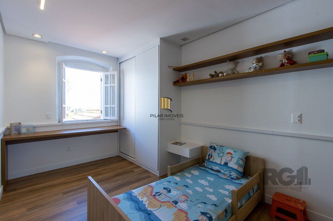 Casa 4 dormitórios no bairro Vila Conceição