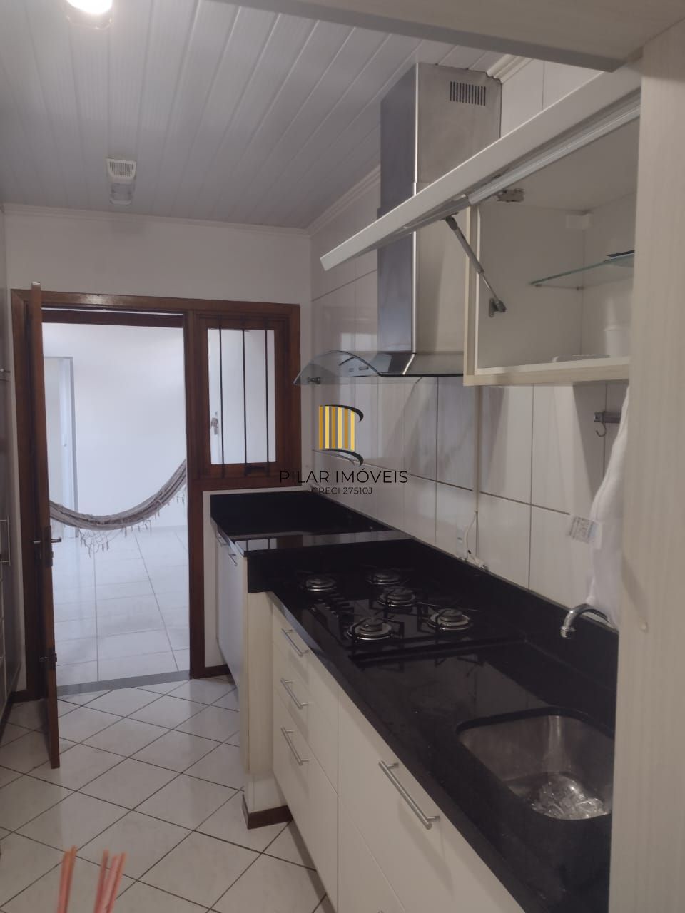 Casa 2 dormitórios no bairro Hípica