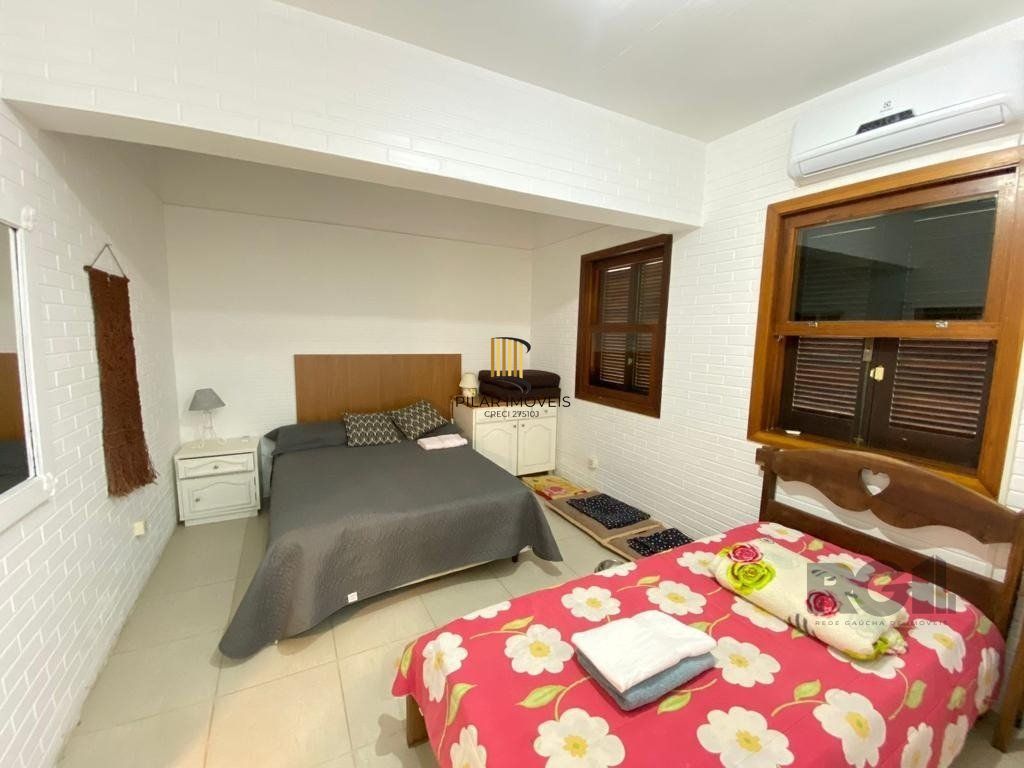 CASA EM ATLANTIDA COM 5 SUÍTES