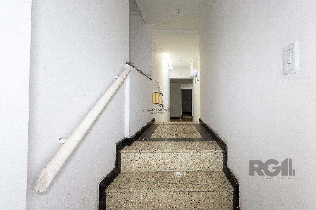 Casa 3 dormitórios no bairro Floresta