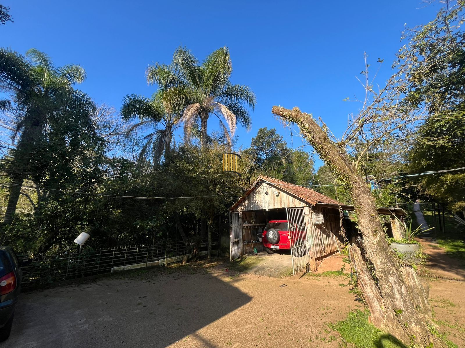 Terreno Amplo com 3 Casas – Vila Nova, Porto Alegre