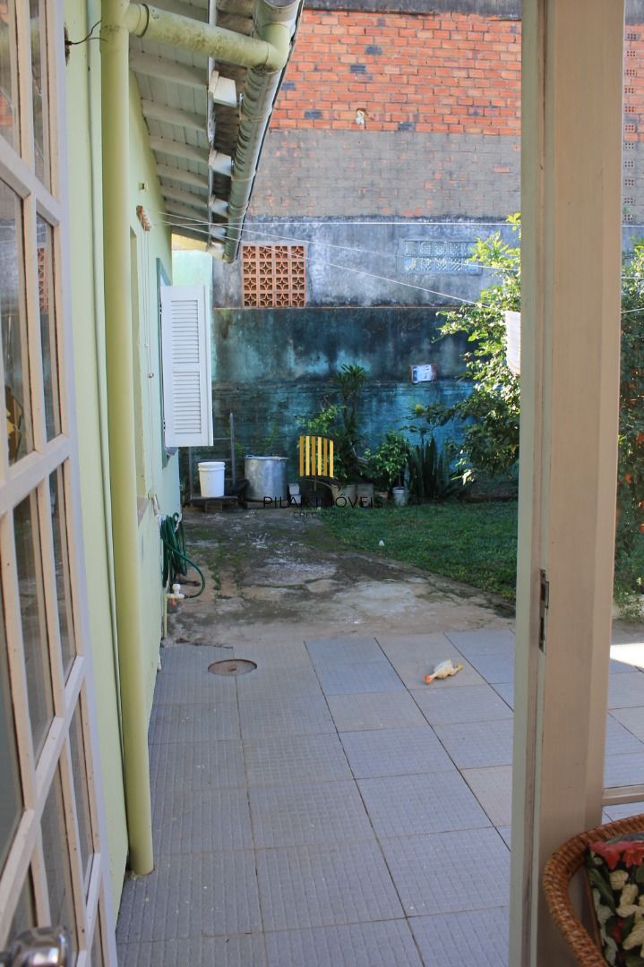 Casa para Venda - 120m², 3 dormitórios, sendo 1 suites, 1 vaga - Vila Nova