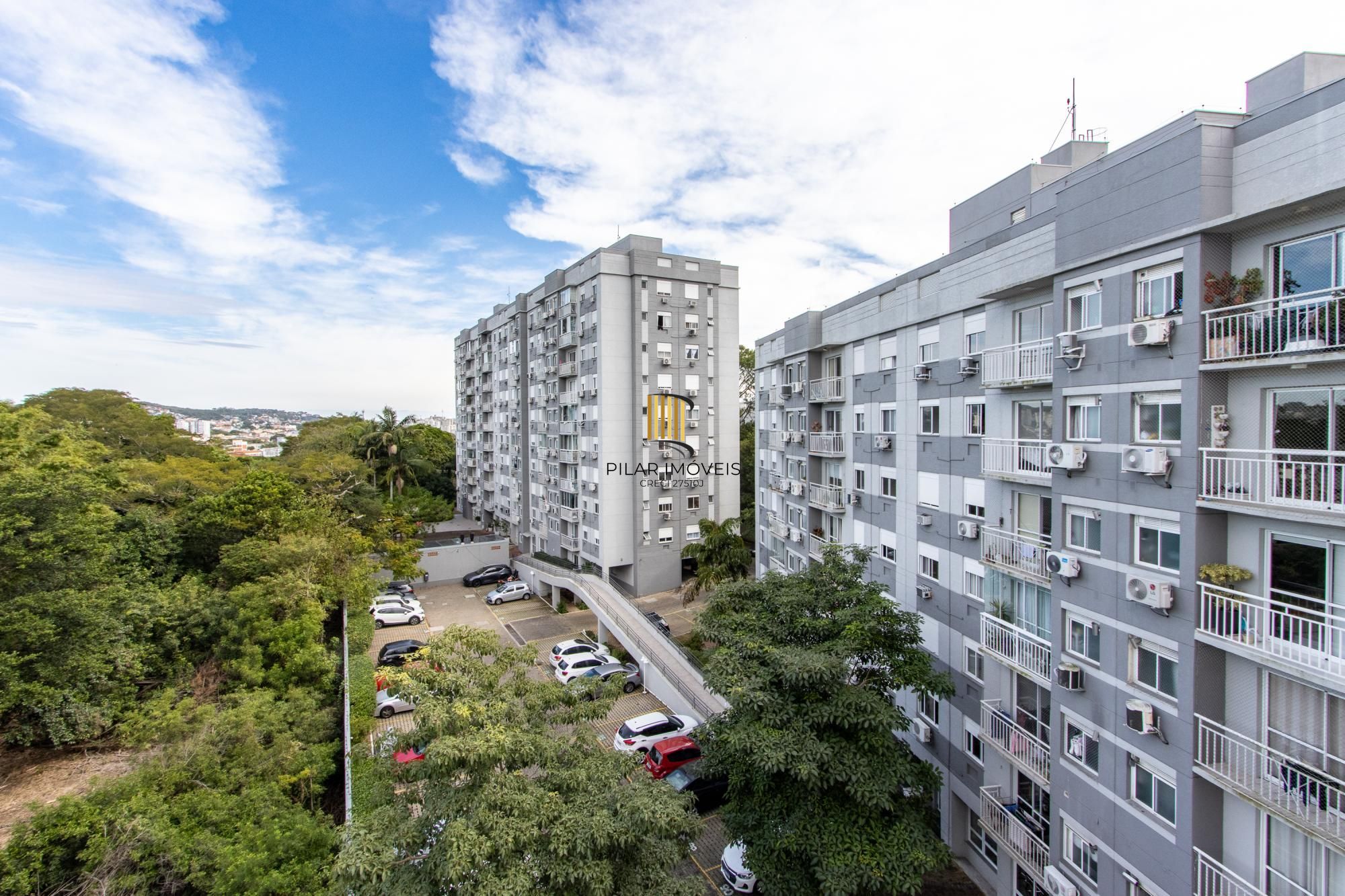 Apartamento no Bairro Cristal de 3 dormitórios,1 Suíte, Semi mobiliado com 1 vaga escriturada