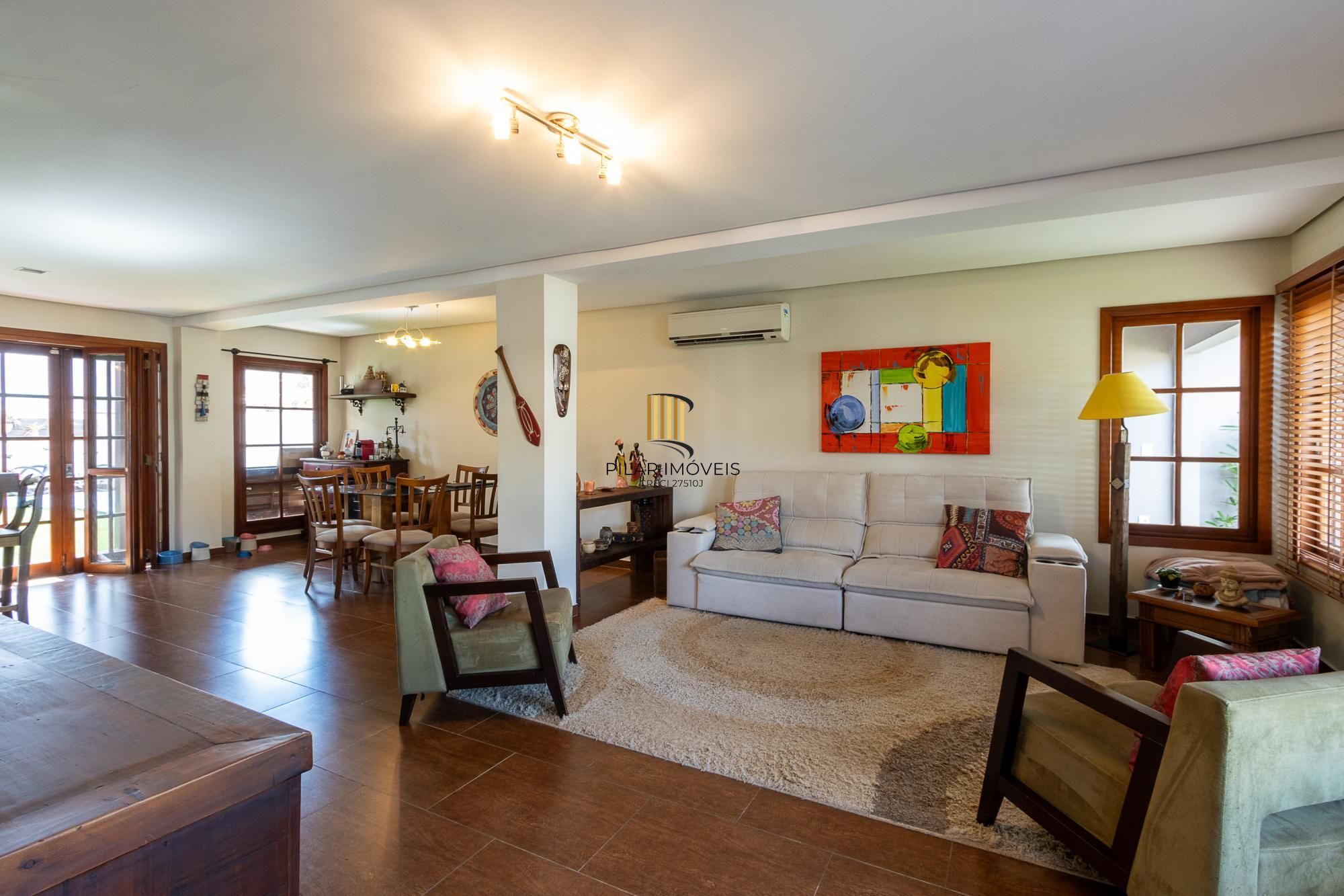 LINDA CASA NA HÍPICA