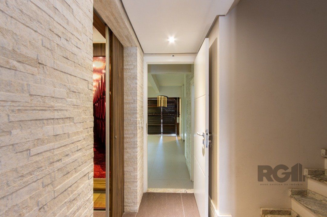 Casa Condominio para Venda - 384.33m², 3 dormitórios, sendo 1 suites, 3 vagas - Cristal