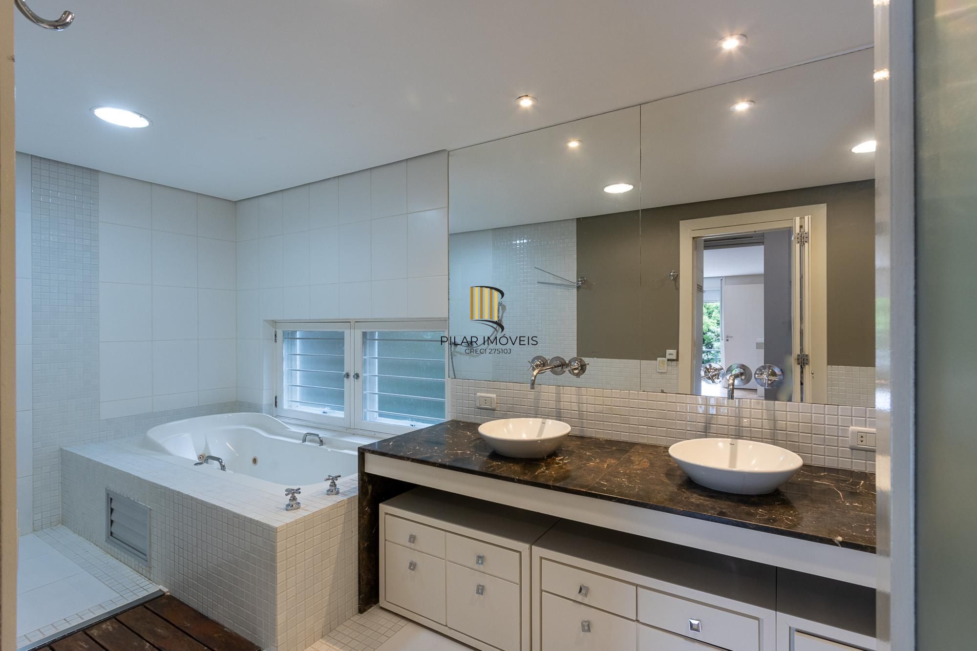 Casa com 4 dormitórios à venda, Jardim Isabel, Porto Alegre