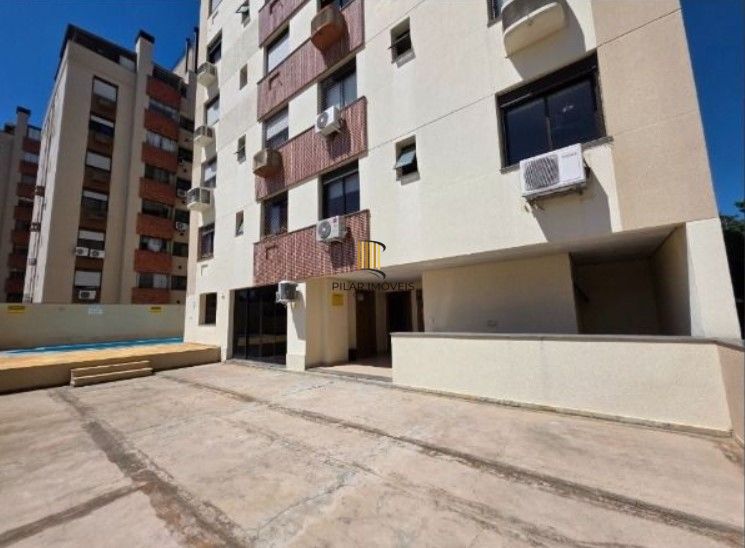 Apartamento  com 2 dormitórios, lavabo, banho social e churrasqueira integrada.