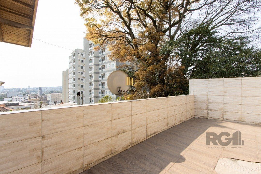 Casa 6 dormitórios no bairro Tristeza