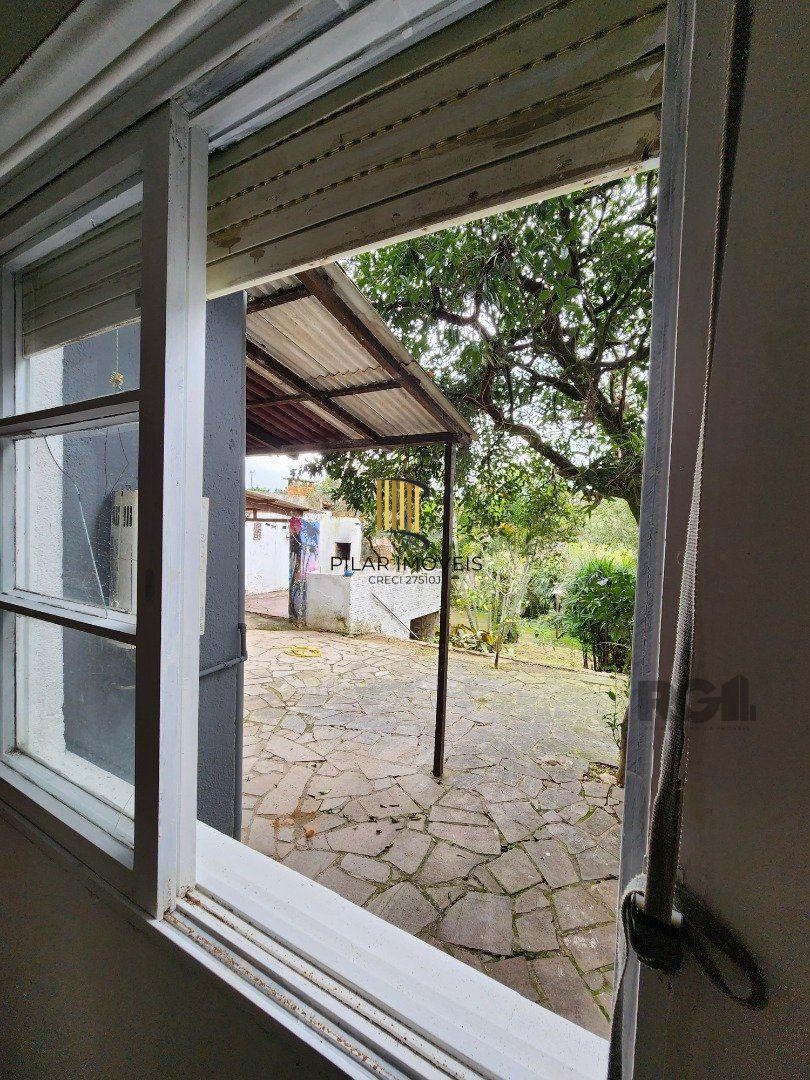 Casa 4 dormitórios no bairro Santa Tereza