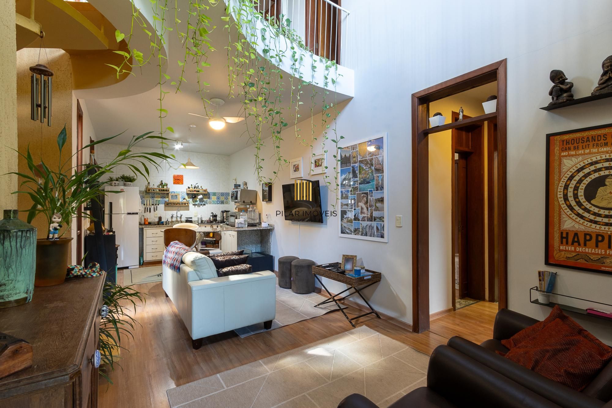 Casa em condomínio á venda com 6 dormitórios em Porto Alegre