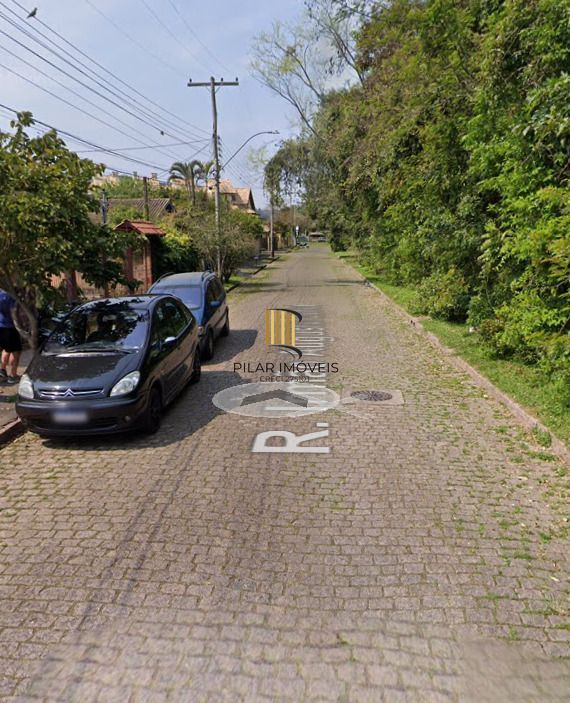 Oportunidade!!! Casa com um espaço maravilhoso no bairro Serraria.