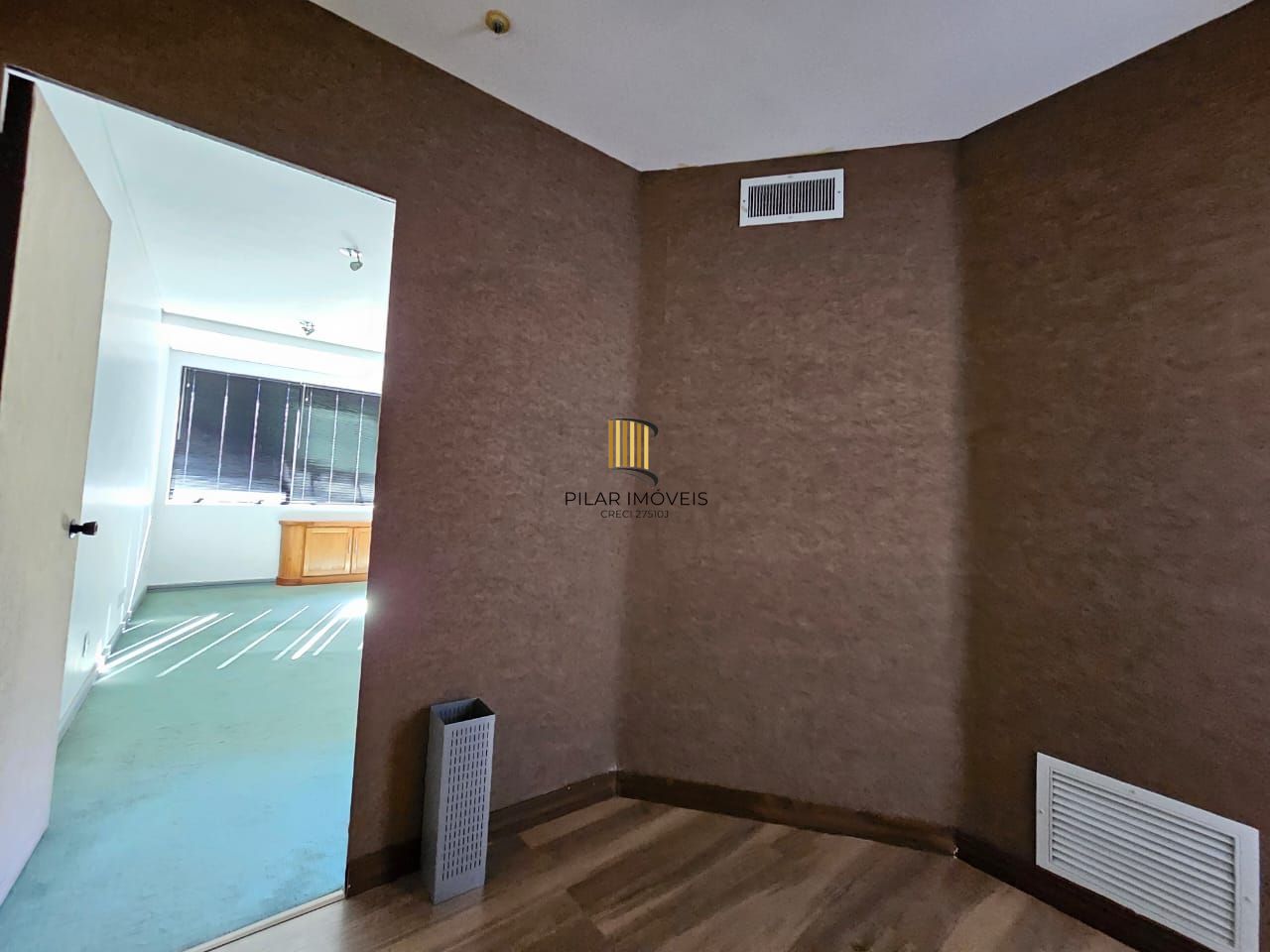 Sala comercial para locação no bairro Moinhos de vento