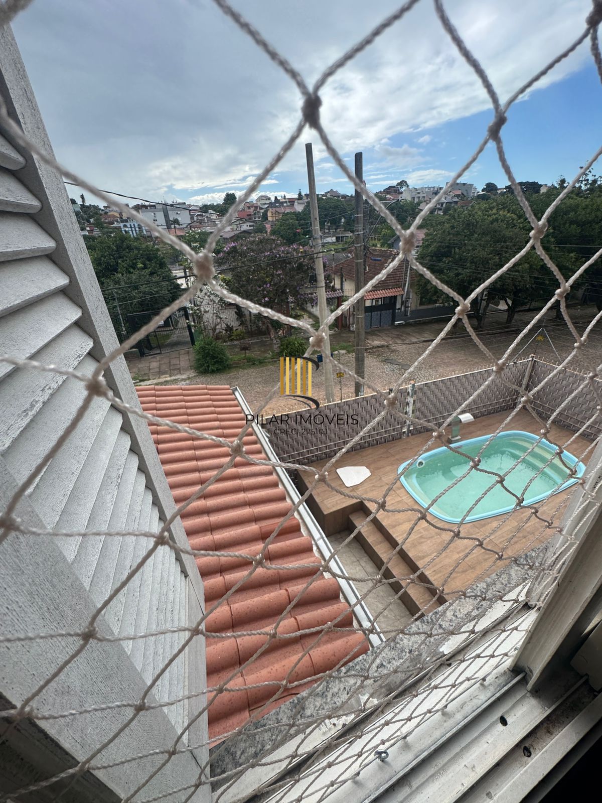 Casa com piscina no Jardim Itu!