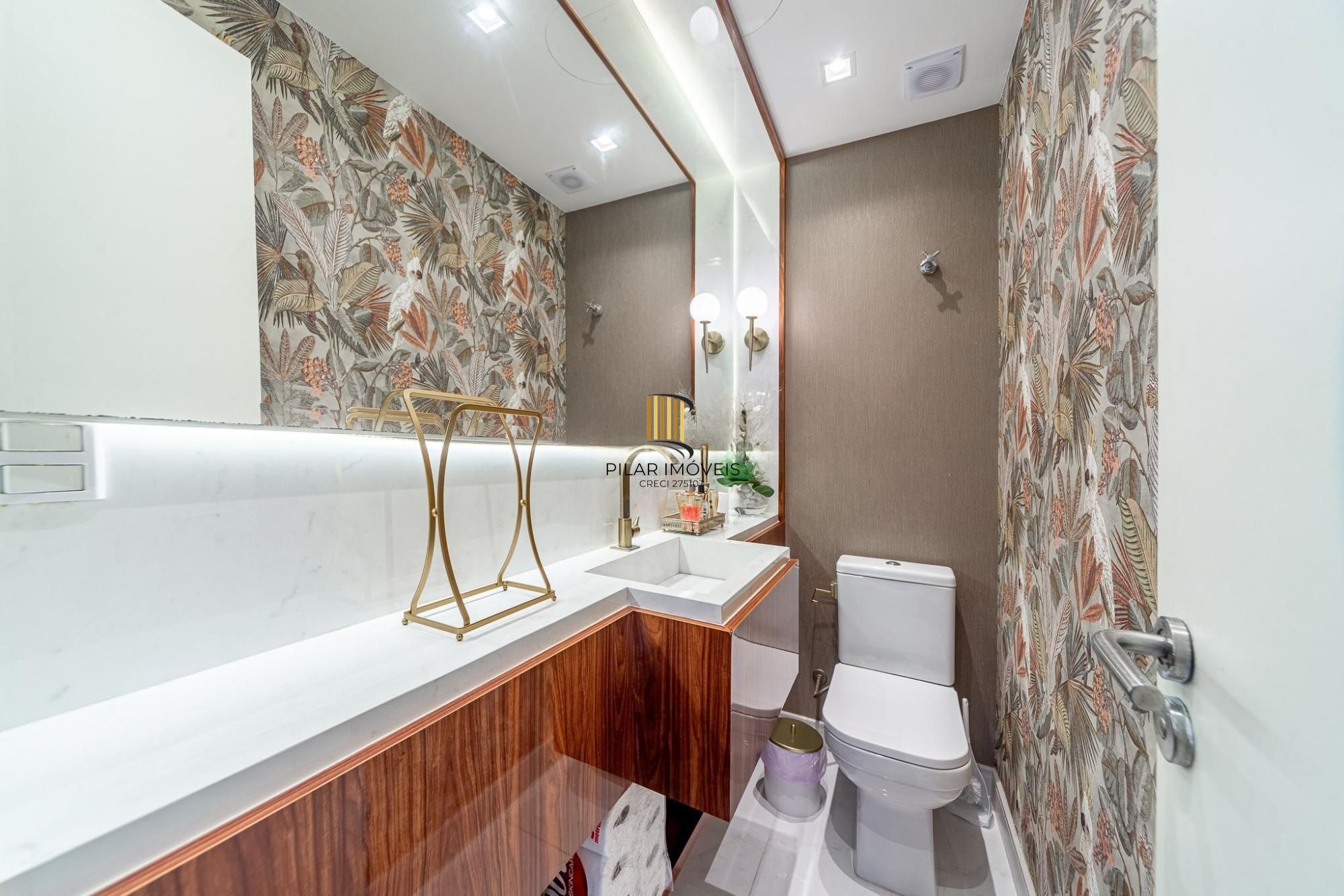 Apartamento 3 dormitórios, sendo 3 suítes e 2 vagas no Petropolis