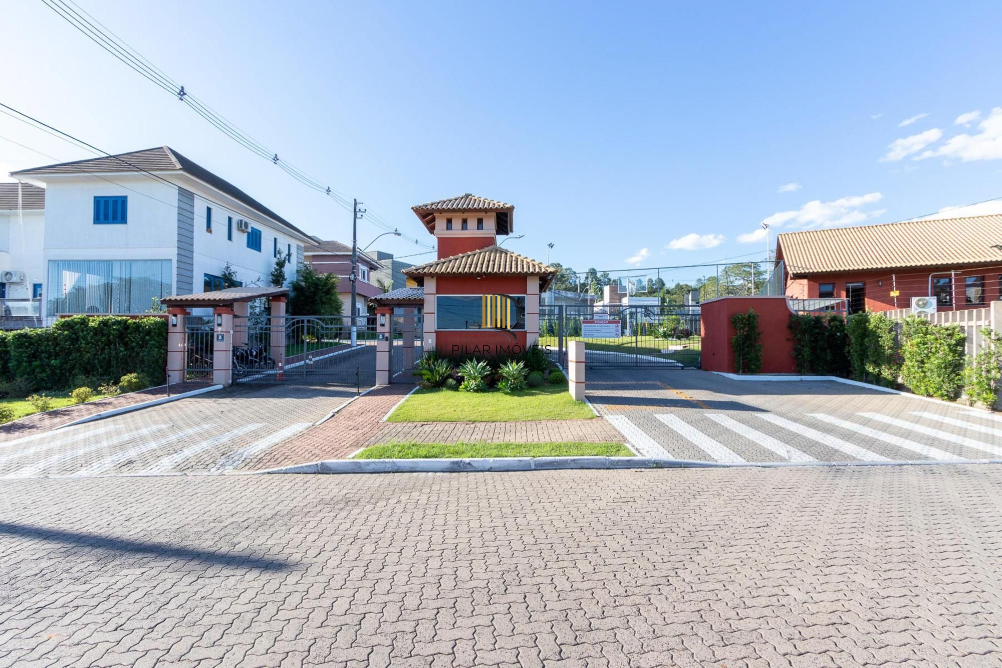 Casa Condominio para Venda - 194.5m², 0 dormitórios, sendo 3 suites, 2 vagas - Aberta dos Morros/ Lagos de Nova Ipanema