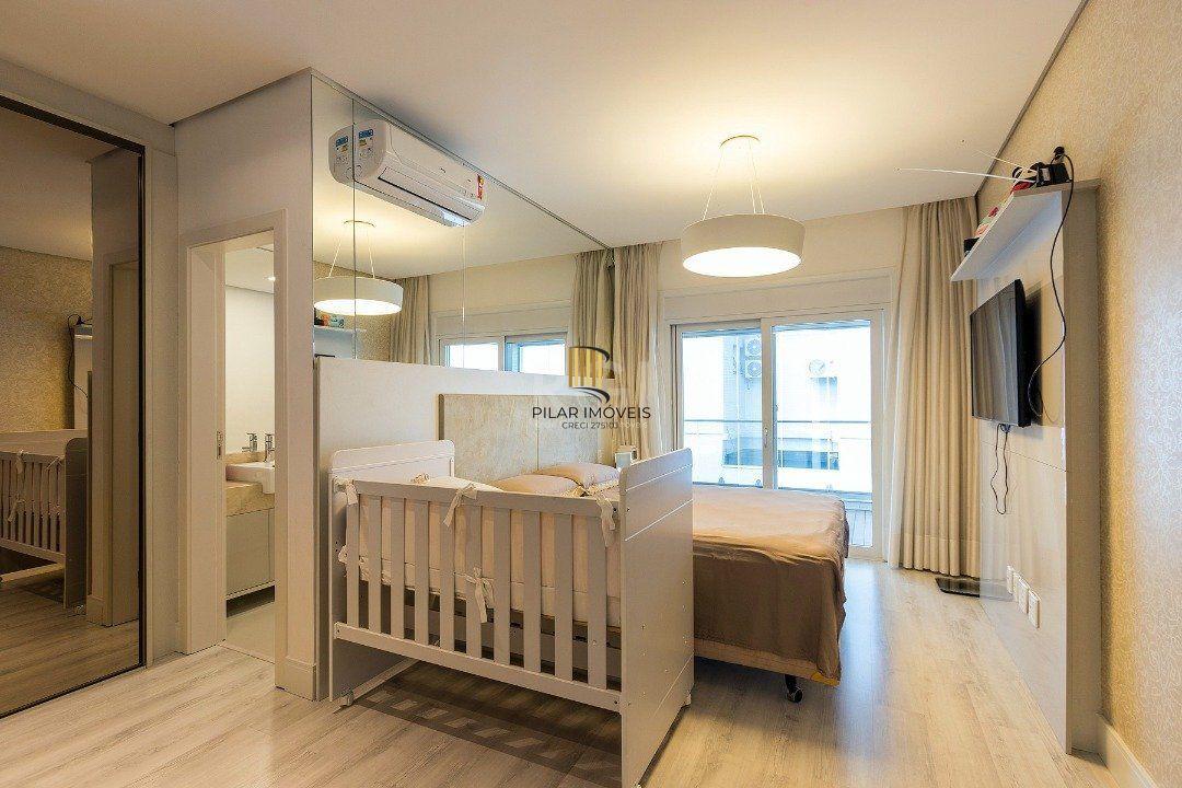Cobertura para Venda - 319.17m², 3 dormitórios, sendo 3 suites, 4 vagas - Cristal