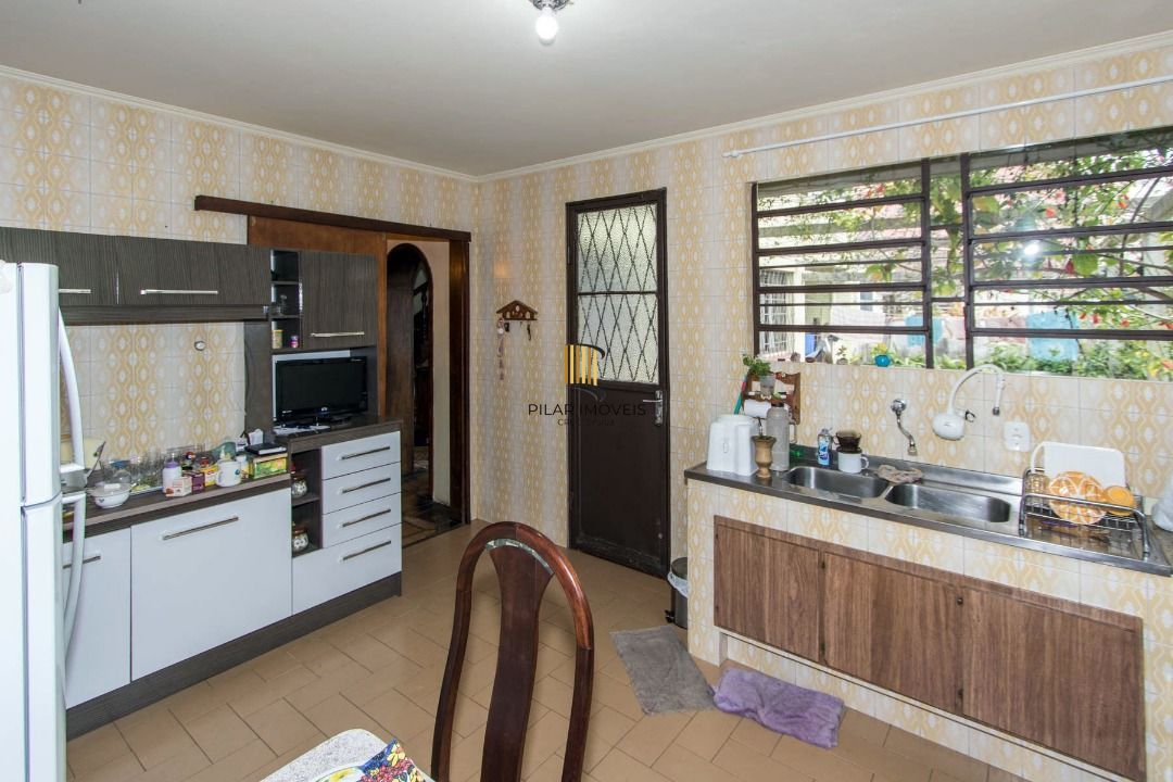 Casa para Venda - 228.93m², 4 dormitórios, sendo 3 suites, 3 vagas - Vila Assunção