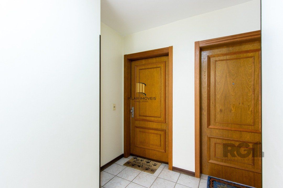 Apartamento com 3 dormitórios. sendo 1 site