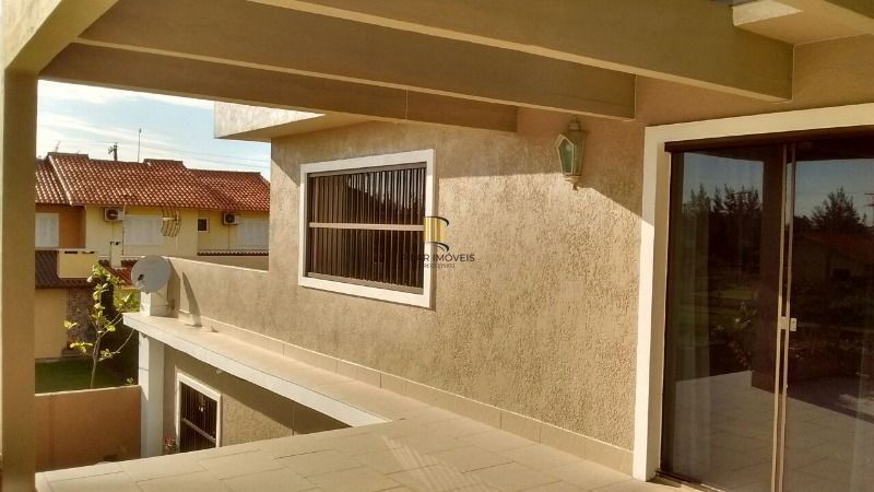 Casa para Venda - 200m², 3 dormitórios, 2 vagas - Centro