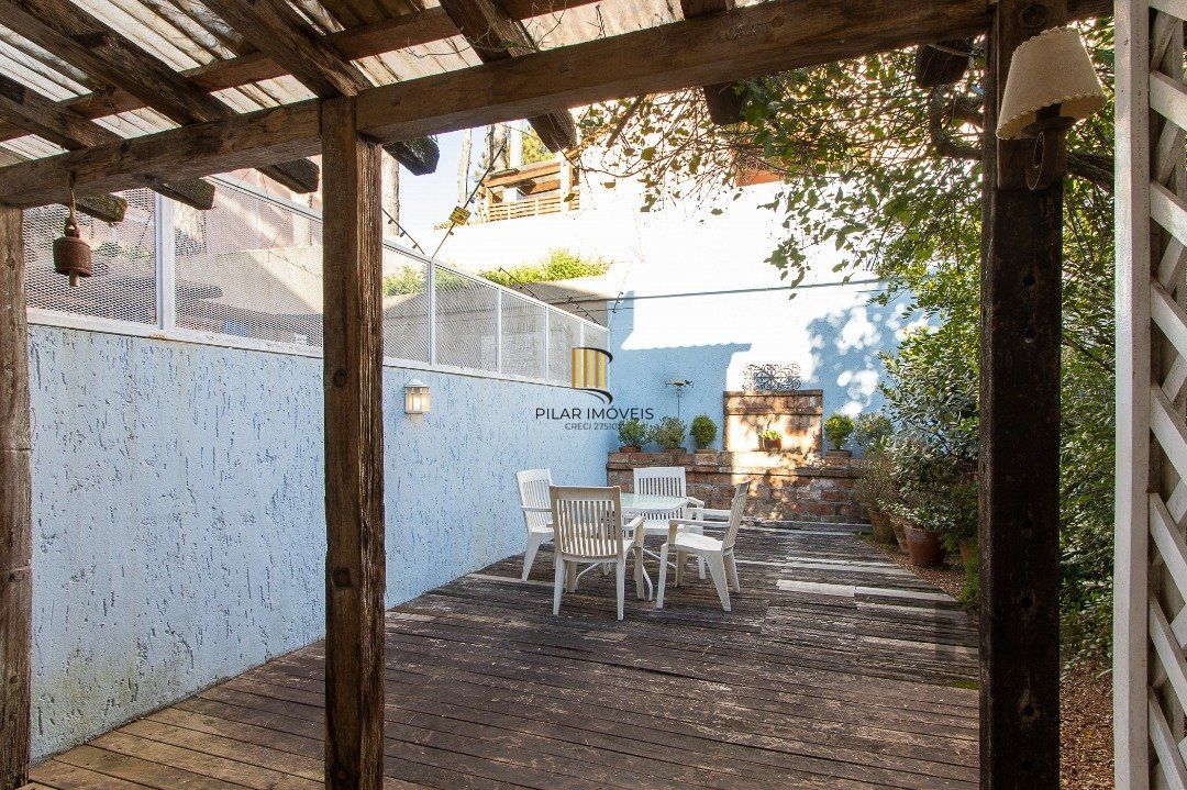 Casa 4 dormitórios no bairro Vila Conceição