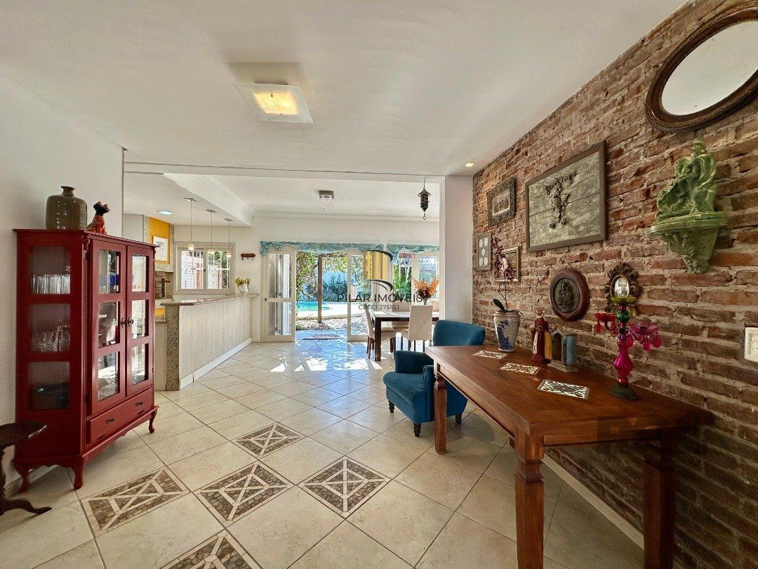 Casa 3 dormitórios no bairro Atlântida
