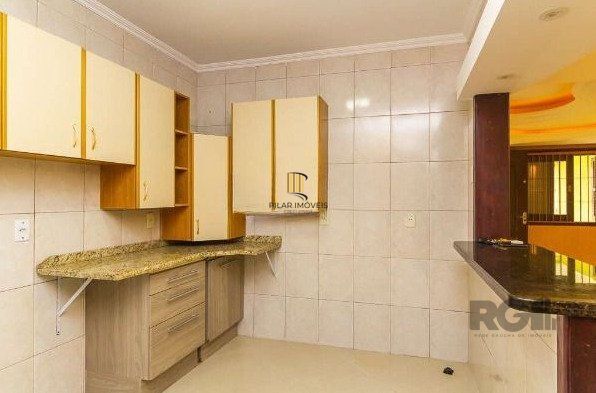 Casa para Venda - 167m², 3 dormitórios, sendo 1 suites, 7 vagas - Hípica