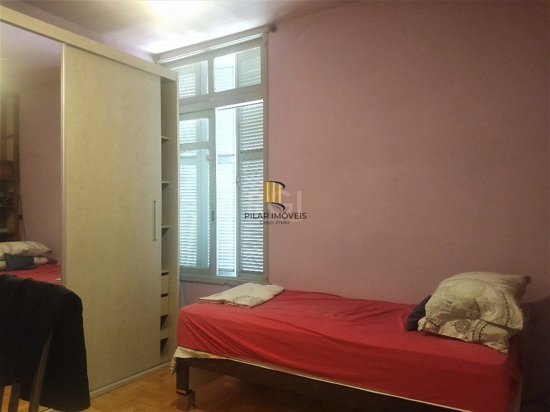Casa para Venda - 84.96m², 3 dormitórios, 6 vagas - Camaquã