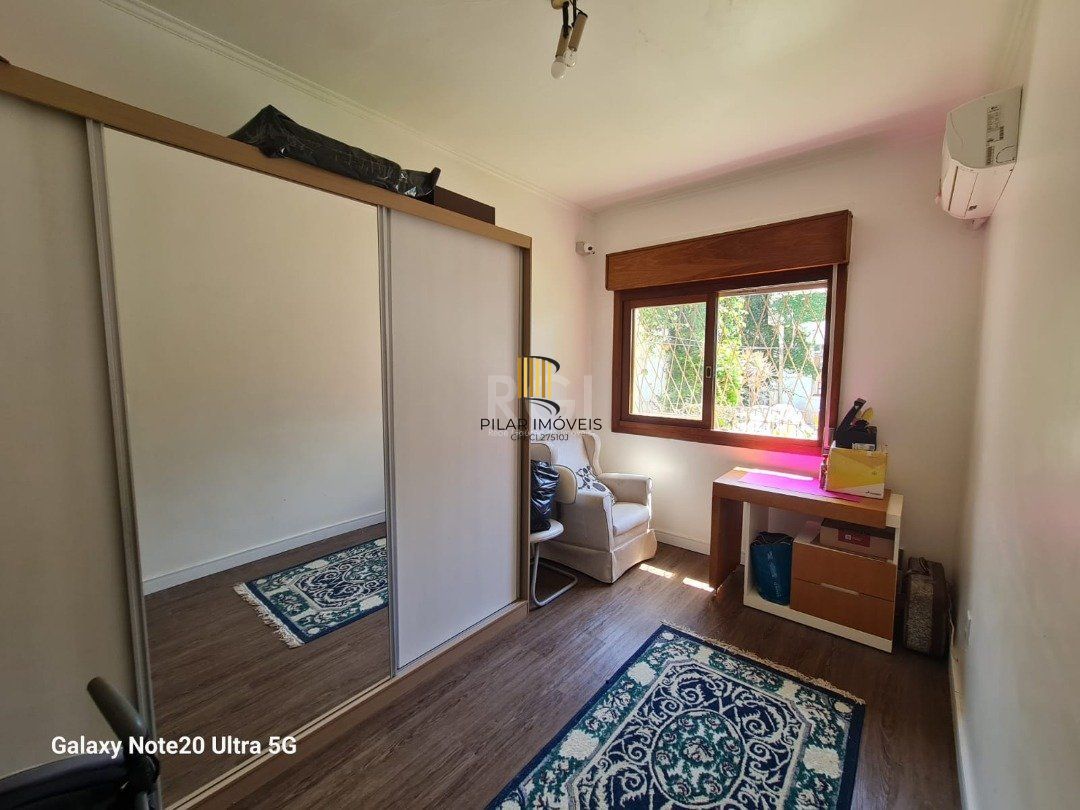 Casa 3 dormitórios no bairro Ipanema