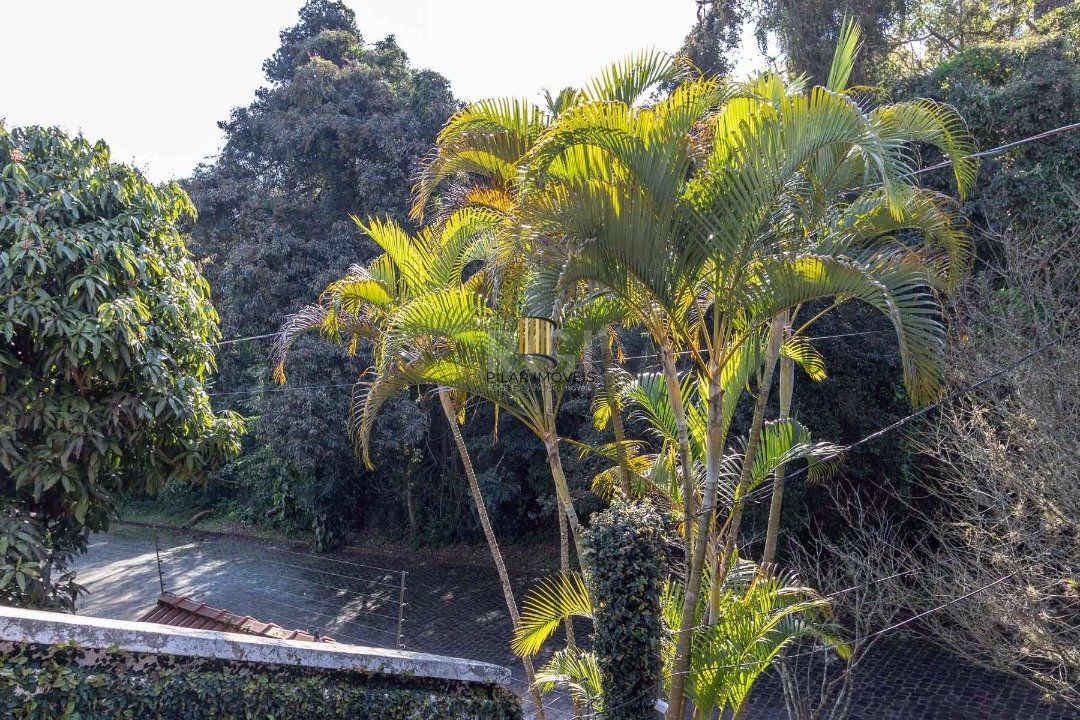 Casa para Venda - 418m², 4 dormitórios, sendo 1 suites, 2 vagas - Jardim Isabel