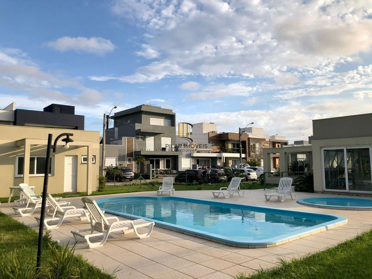 Casa em condomínio