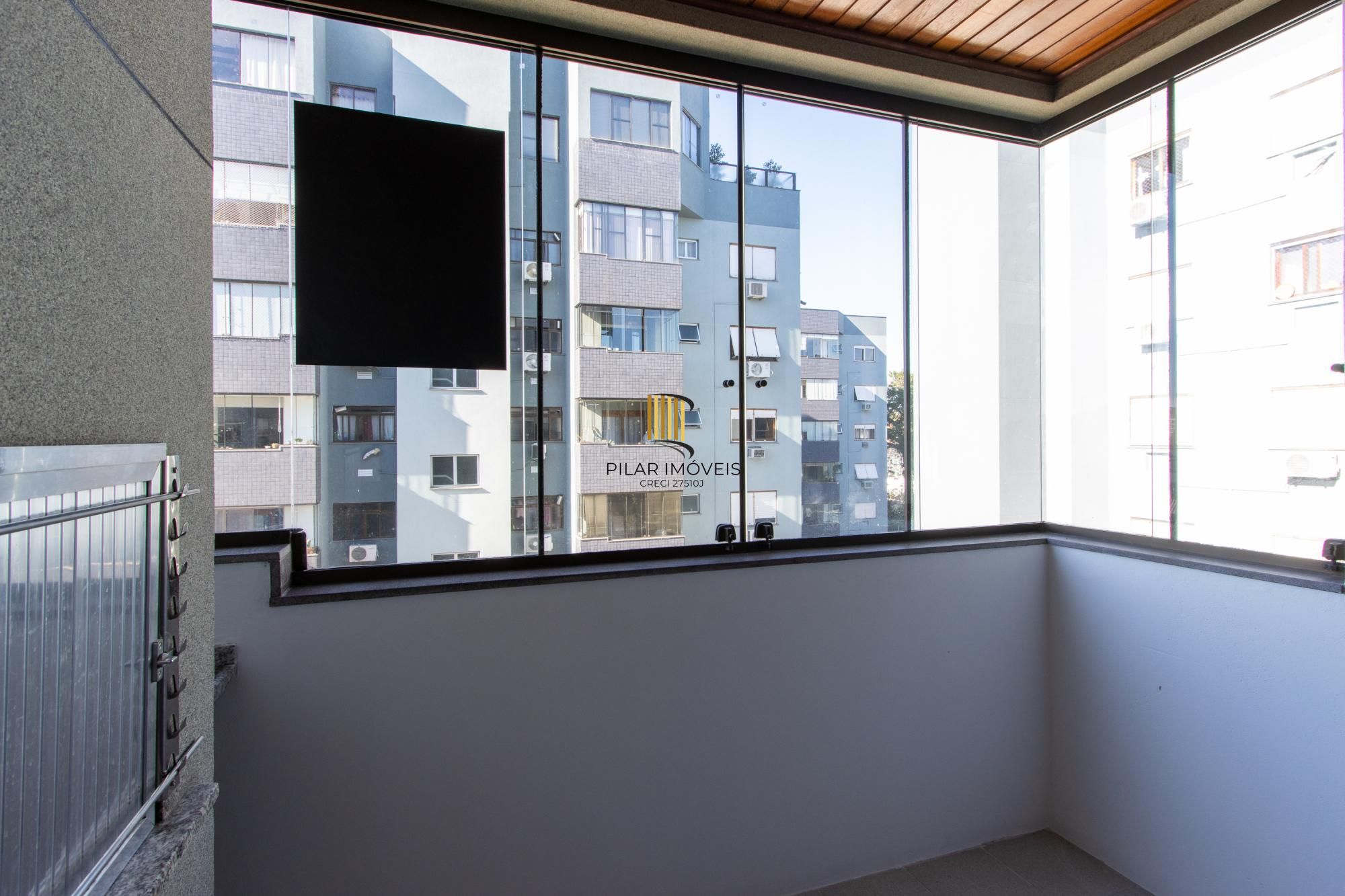 Apartamento 3 dormitórios no bairro Camaquã