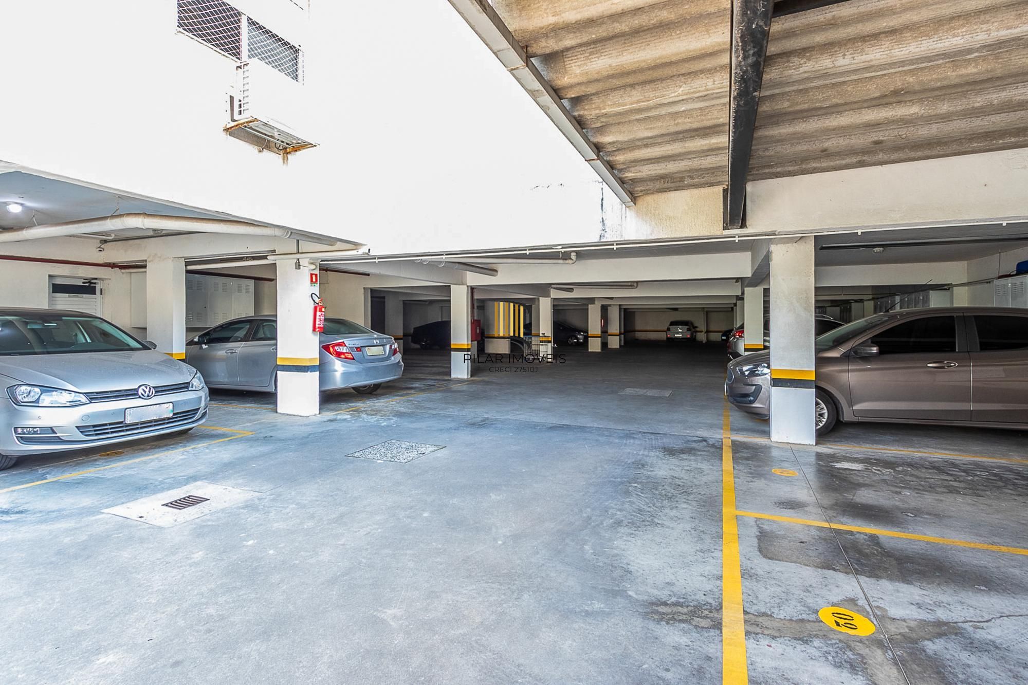 **Apartamento Mobiliado de 3 Quartos na Tristeza, Porto Alegre - Venda por R$ 595.000,00**