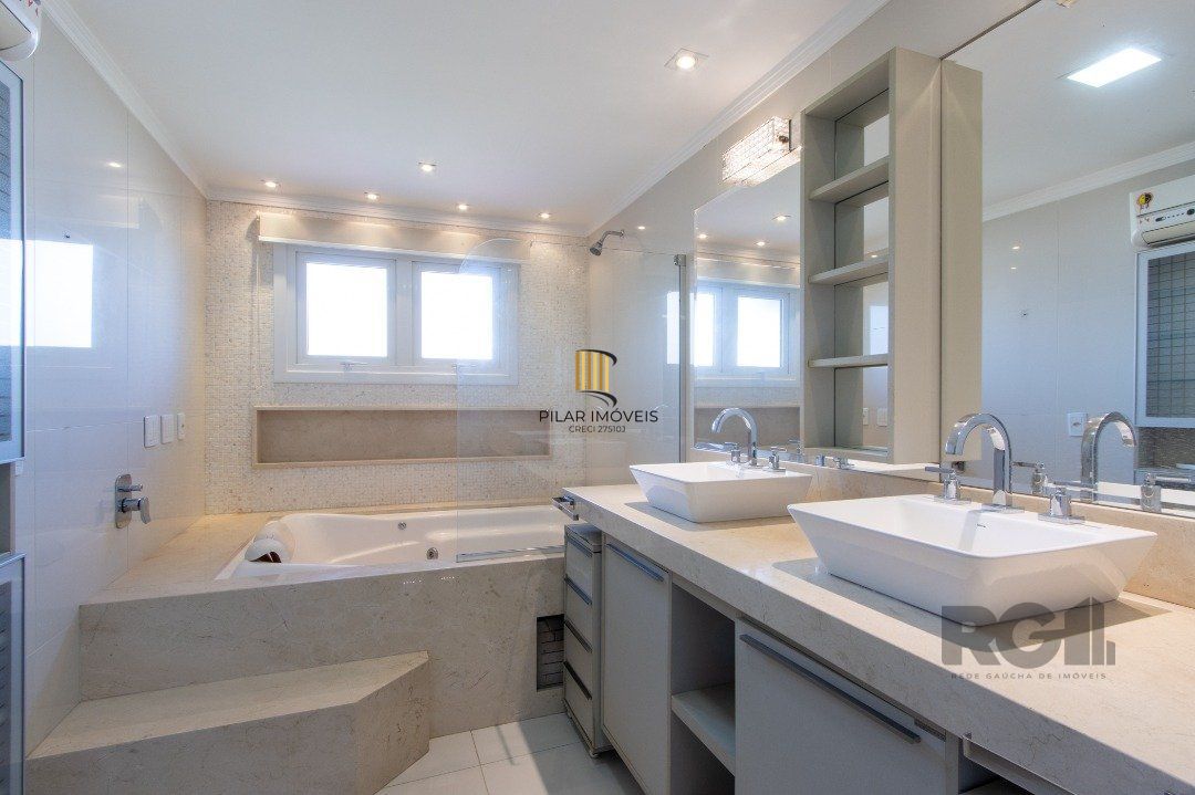 Casa Condominio para Venda - 384.33m², 3 dormitórios, sendo 1 suites, 3 vagas - Cristal