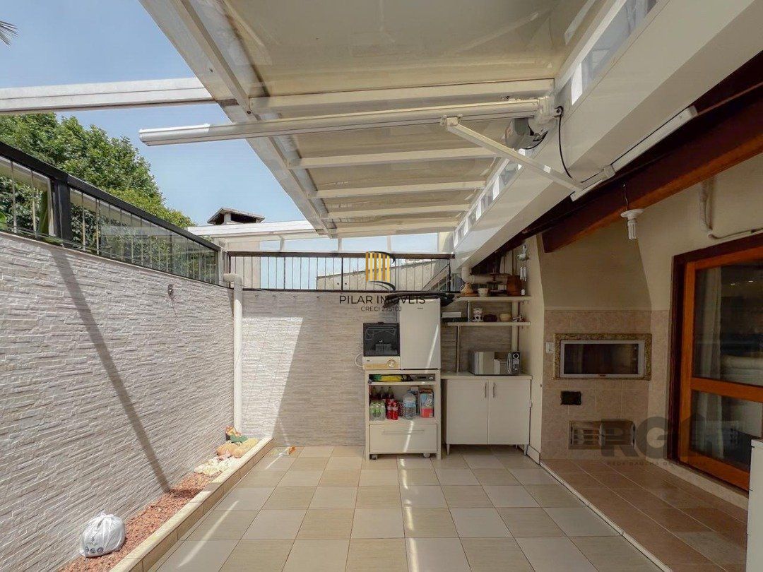 Casa Condominio para Venda - 202m², 3 dormitórios, sendo 1 suites, 2 vagas - Ipanema/ Jardim Verde