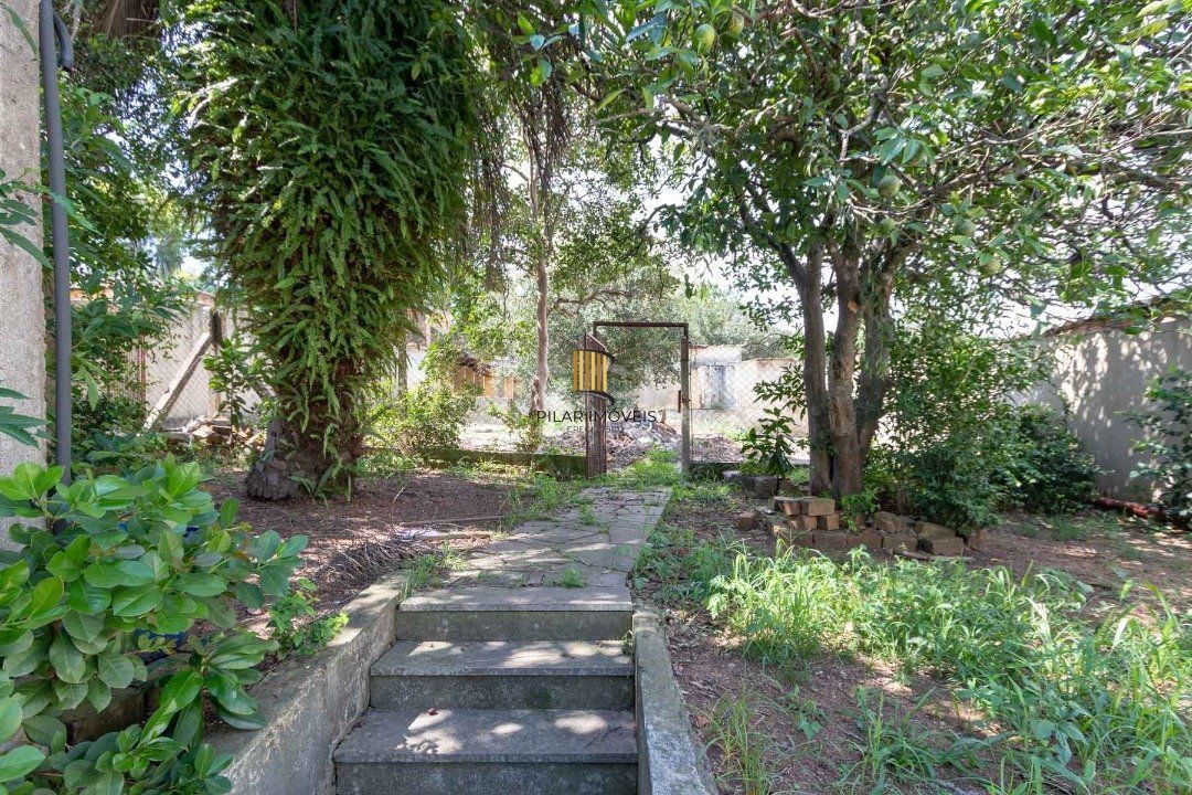 Casa para Venda - 460m², 4 dormitórios, sendo 1 suites, 4 vagas - Cristal