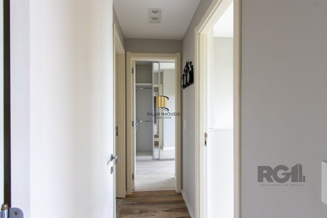 Apartamento em Porto Alegre, no bairro Cavalhada, com 3 dormitório(s), e 3 banheiros, à venda.