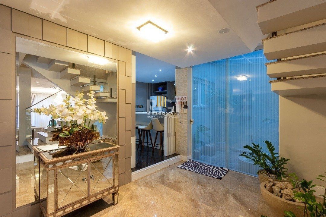 Casa 3 dormitórios no bairro Vila Assunção