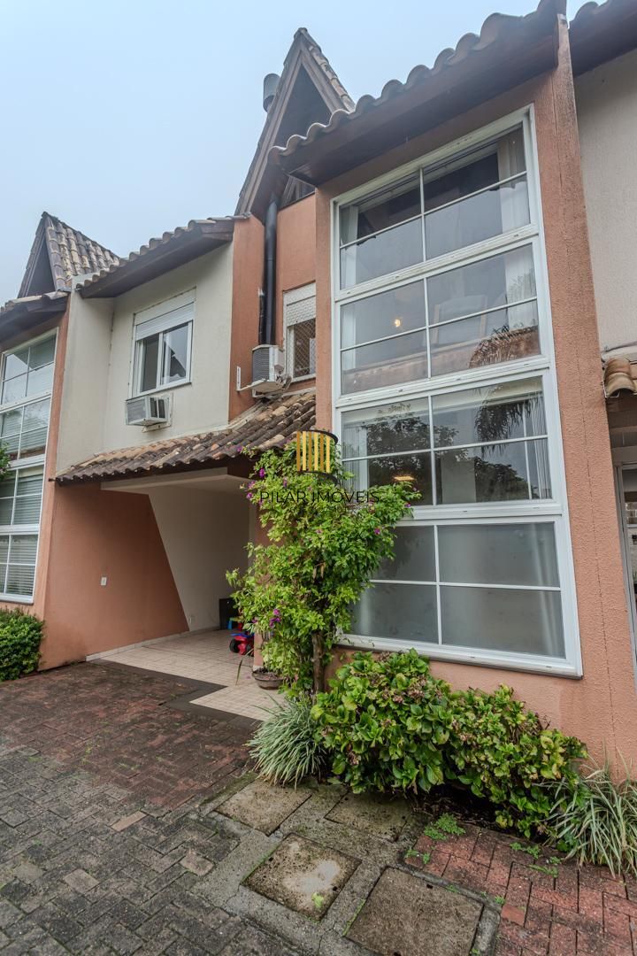 Casa de Condomínio 3 dormitórios no bairro Tristeza