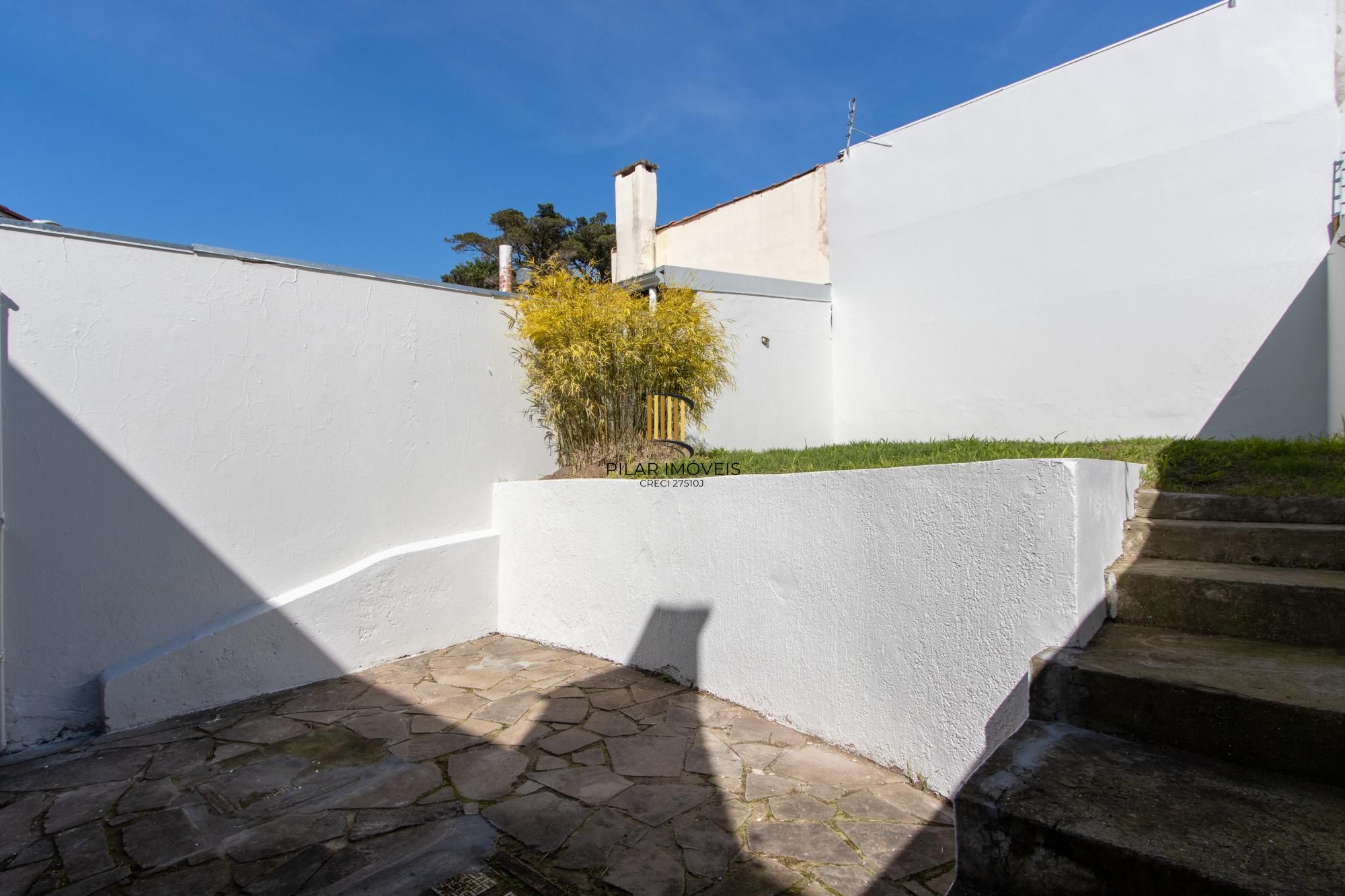 Casa para Venda - 134.92m², 3 dormitórios, sendo 1 suites, 2 vagas - Ipanema