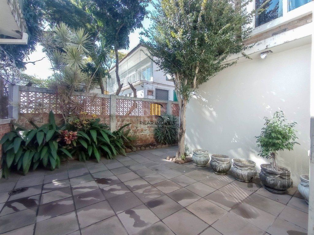 Casa para venda com 4 dormitórios no bairro Cristal