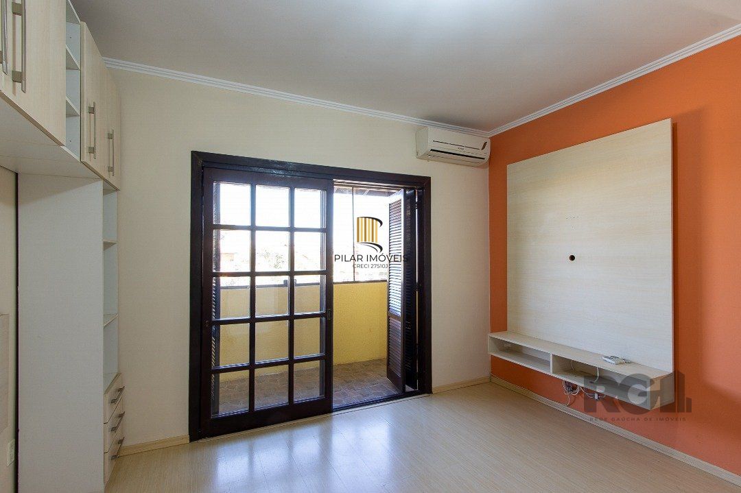 Casa  3 dorm. I suíte I Vaga 2  carros