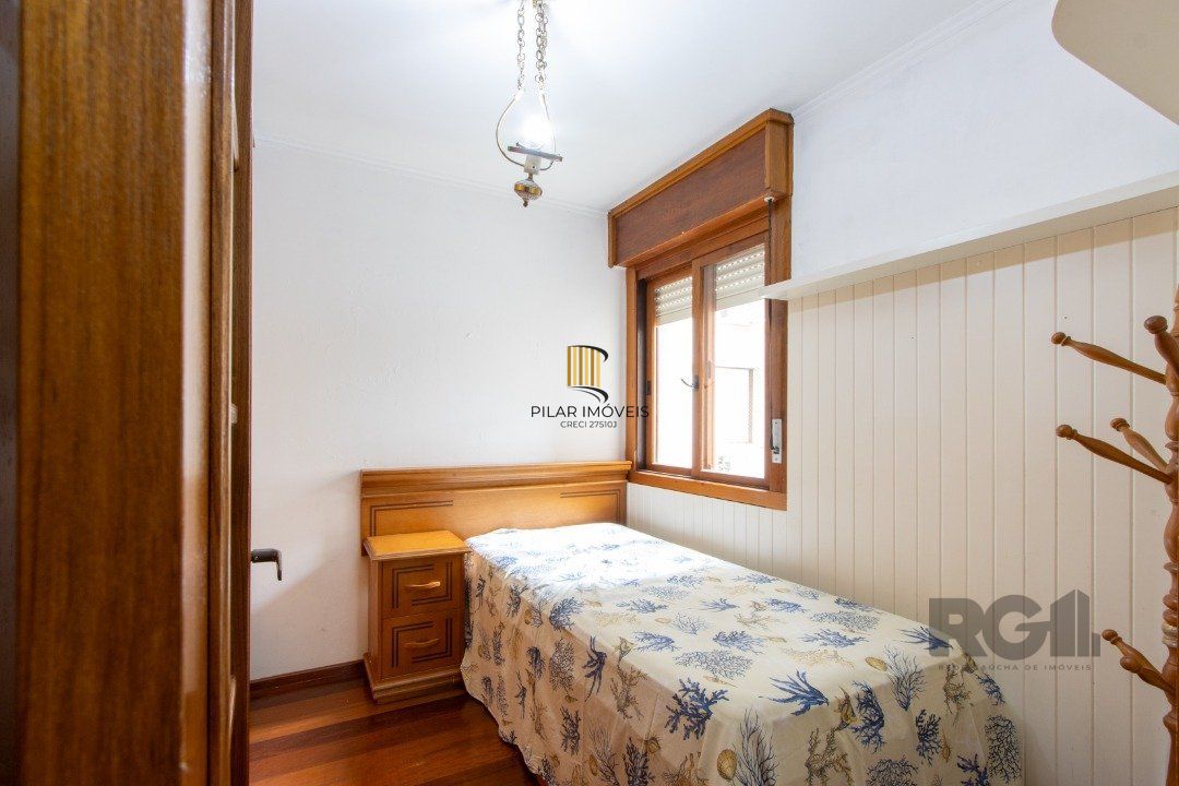 Apartamento semi mobiliado de 3 quartos com suíte no bairro Tristeza junto ao Colégio Mãe de Deus