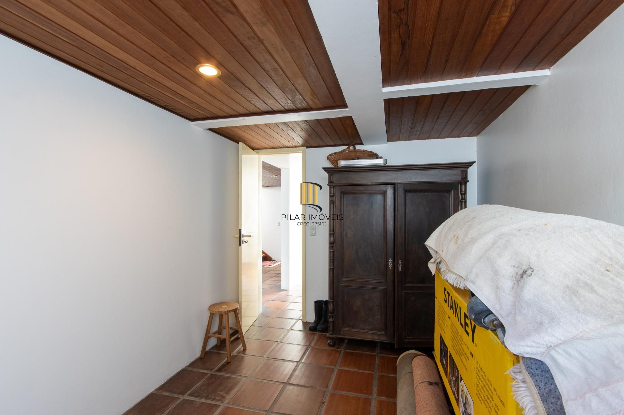Casa com piscina Bairro Cristal