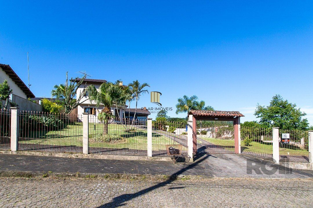 Casa 3 dormitórios no bairro Vila Nova